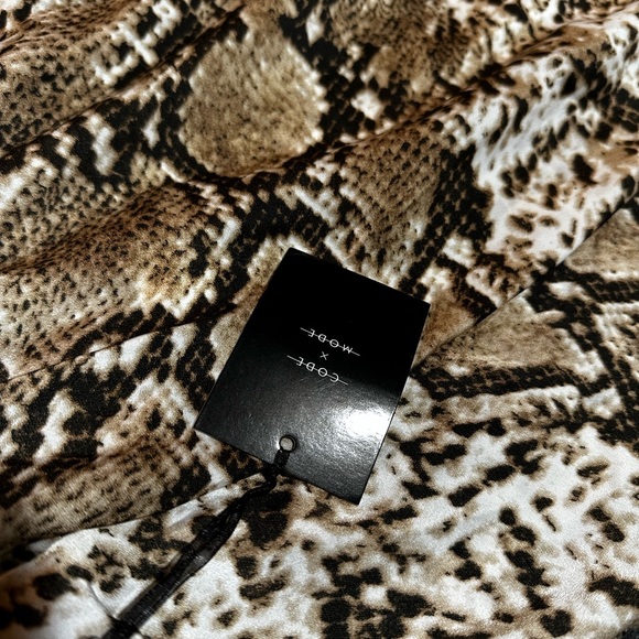 Code X Mode Brown & Black Snake Print Peek a Boo Skirt - Picture 5 of 8